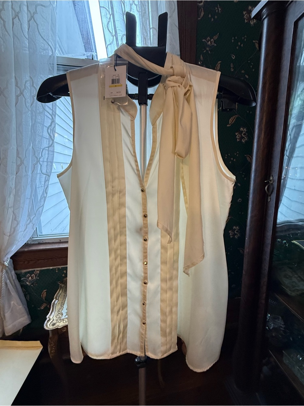 Calvin Klein Sleeveless Bow-Detail Blouse Gold Buttons